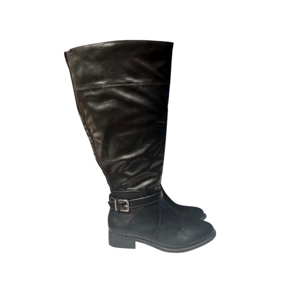 Penningtons Extra Wide Width Tall Riding Boot with Buckle Strap New In Box 8WW - Picture 1 of 8